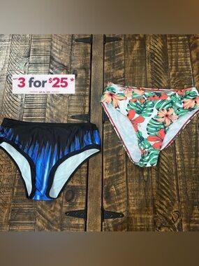 Bikini bottoms lot size Small